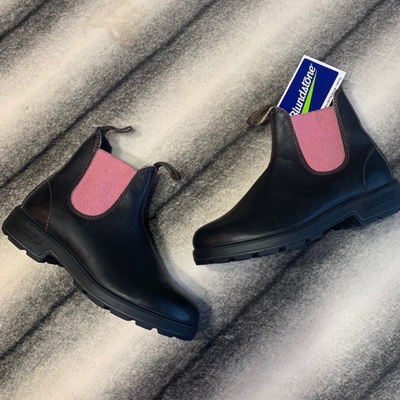 { Blundstone } 1377 Pale Pink Stout Brown Boots - Picture 2 of 13